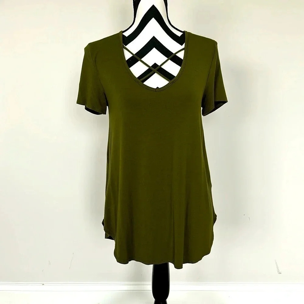 Lime N‎ Chili Olive Green Top Sz M